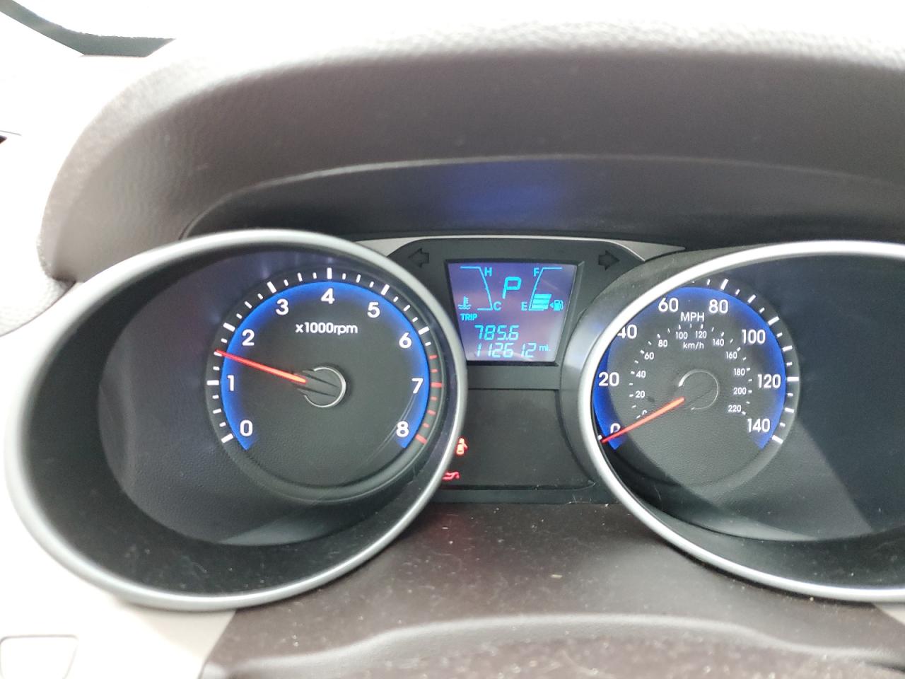 2012 Hyundai Tucson - Image 9