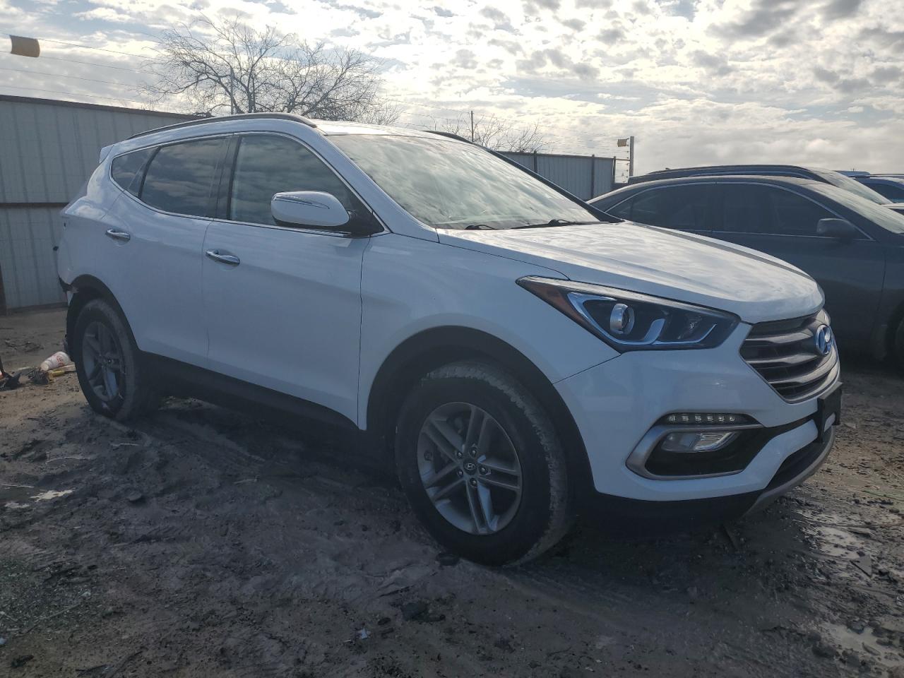 2017 Hyundai Santa Fe - Image 4