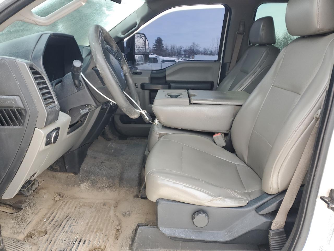 2017 Ford F250 - Image 7