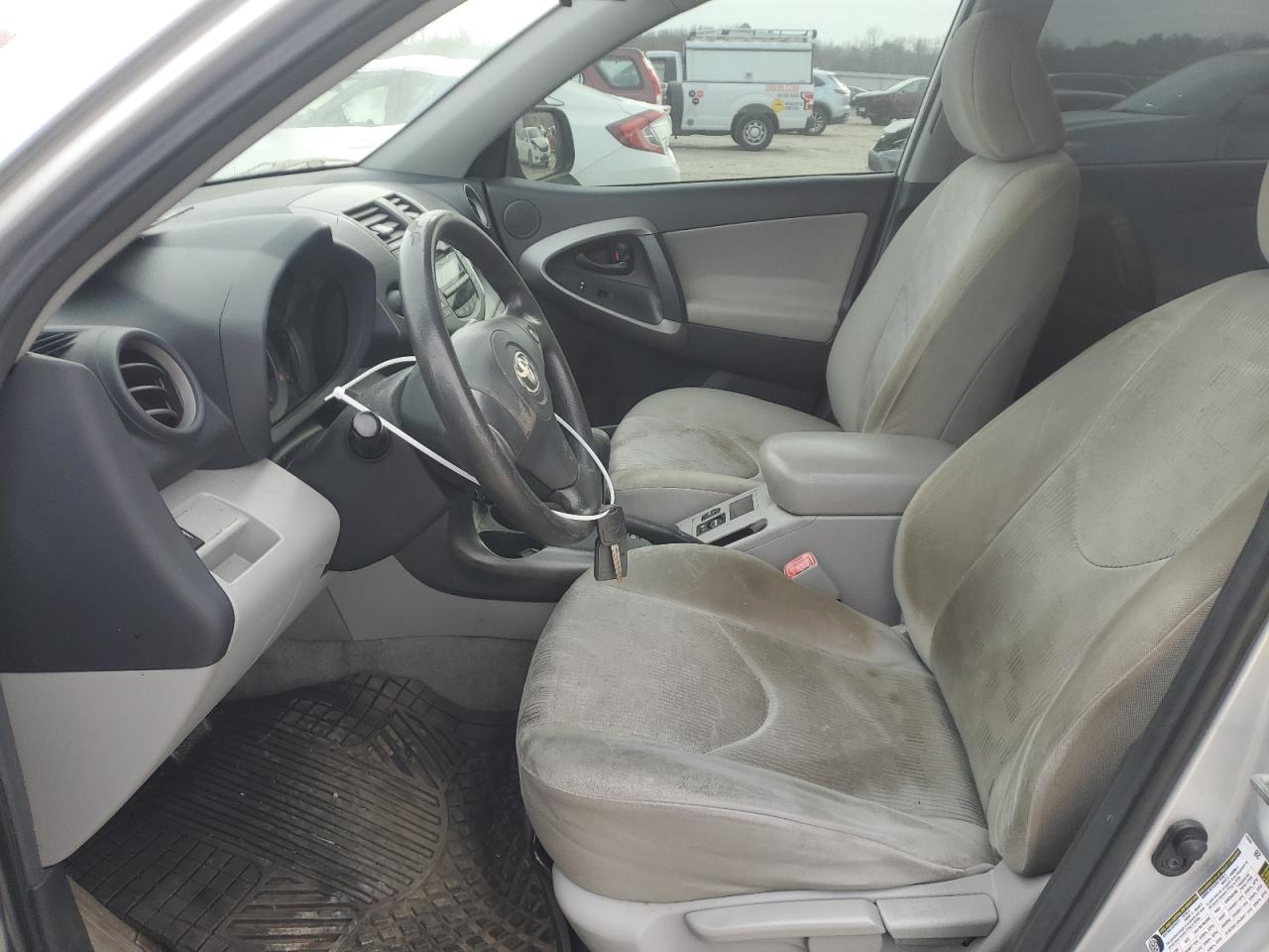 2009 Toyota RAV 4 - Image 7
