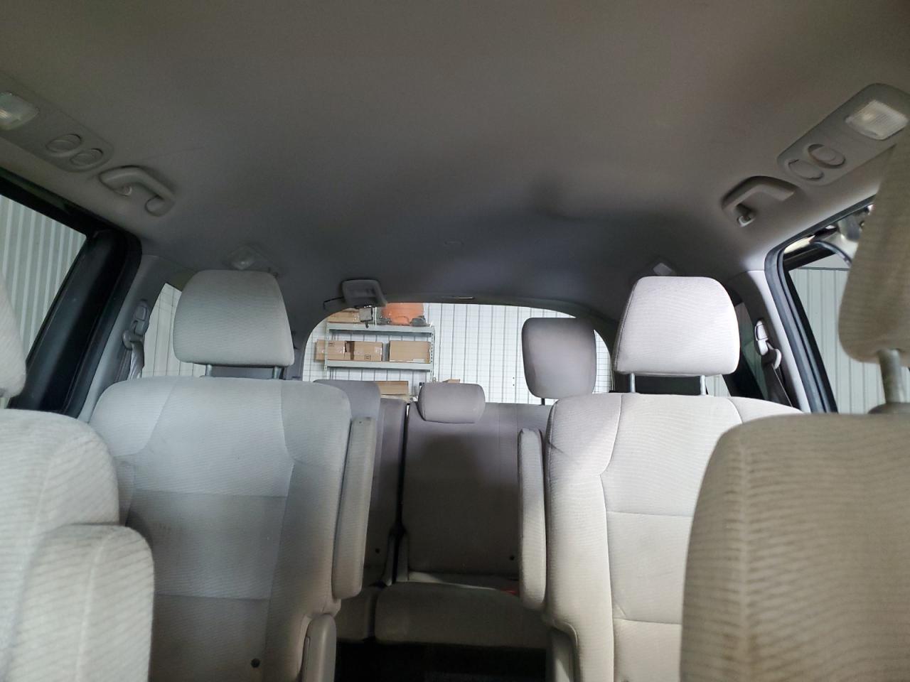 2012 Honda Odyssey - Image 10