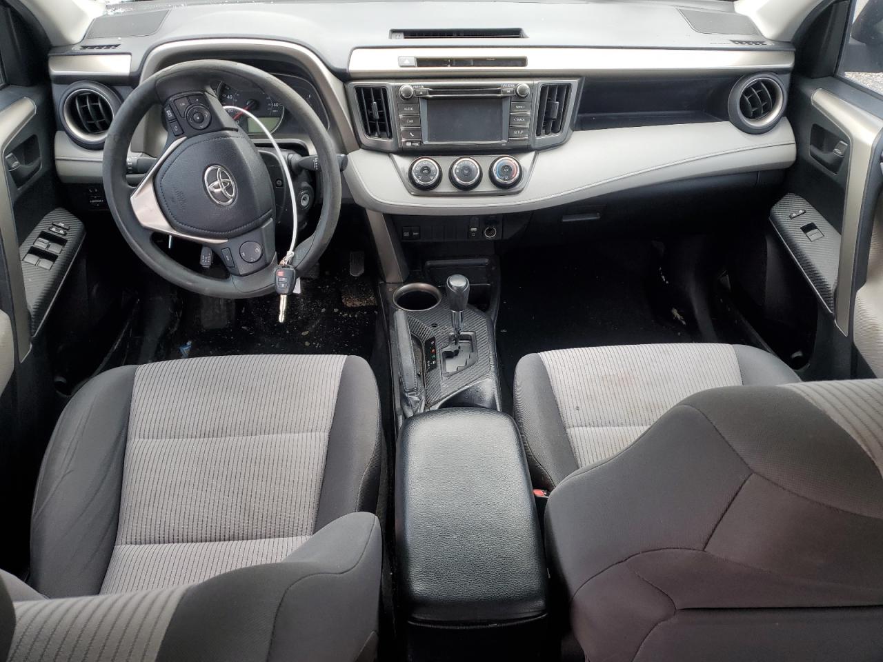 2015 Toyota RAV 4 - Image 8