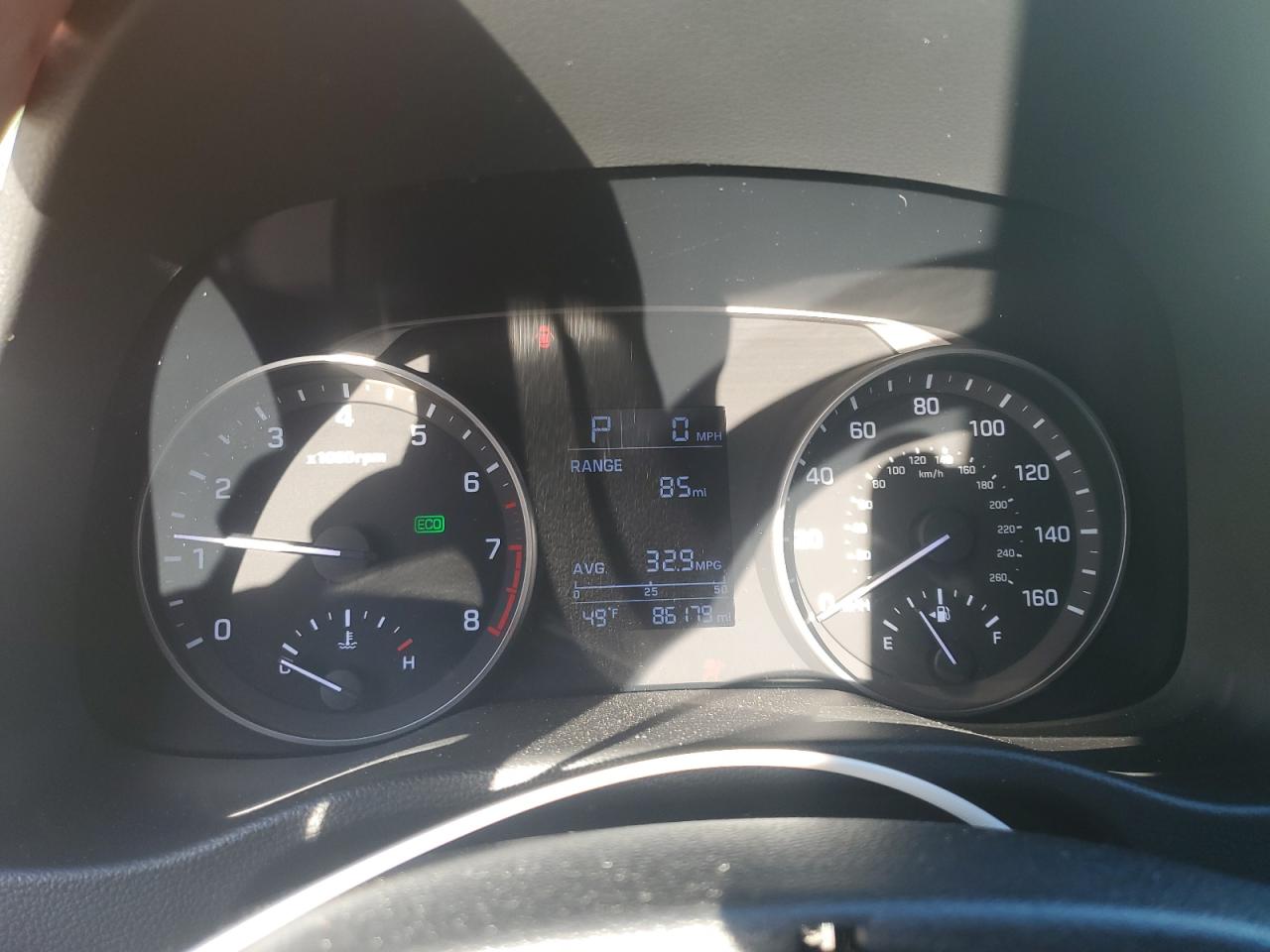 2017 Hyundai Elantra - Image 9