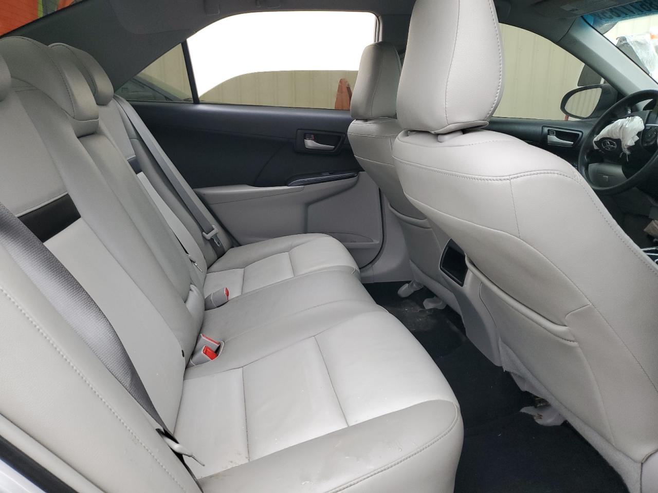 2014 Toyota Camry - Image 10