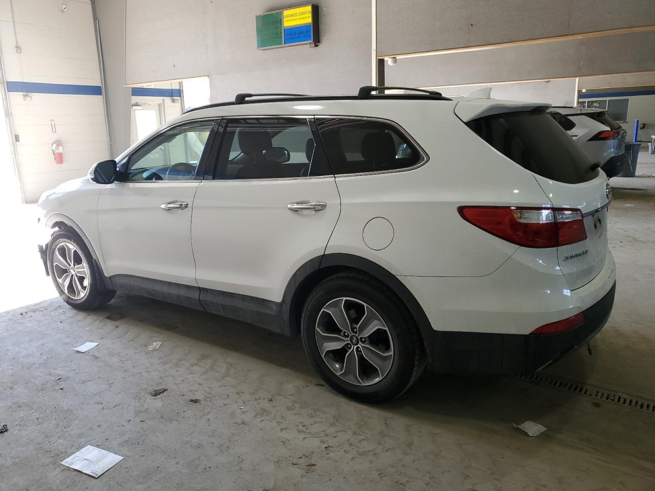 2013 Hyundai Santa Fe - Image 2