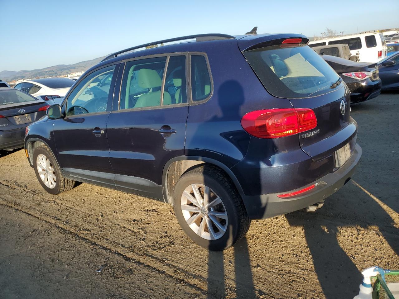 VIN WVGAV7AX7FW508154 2015 VOLKSWAGEN TIGUAN no.2