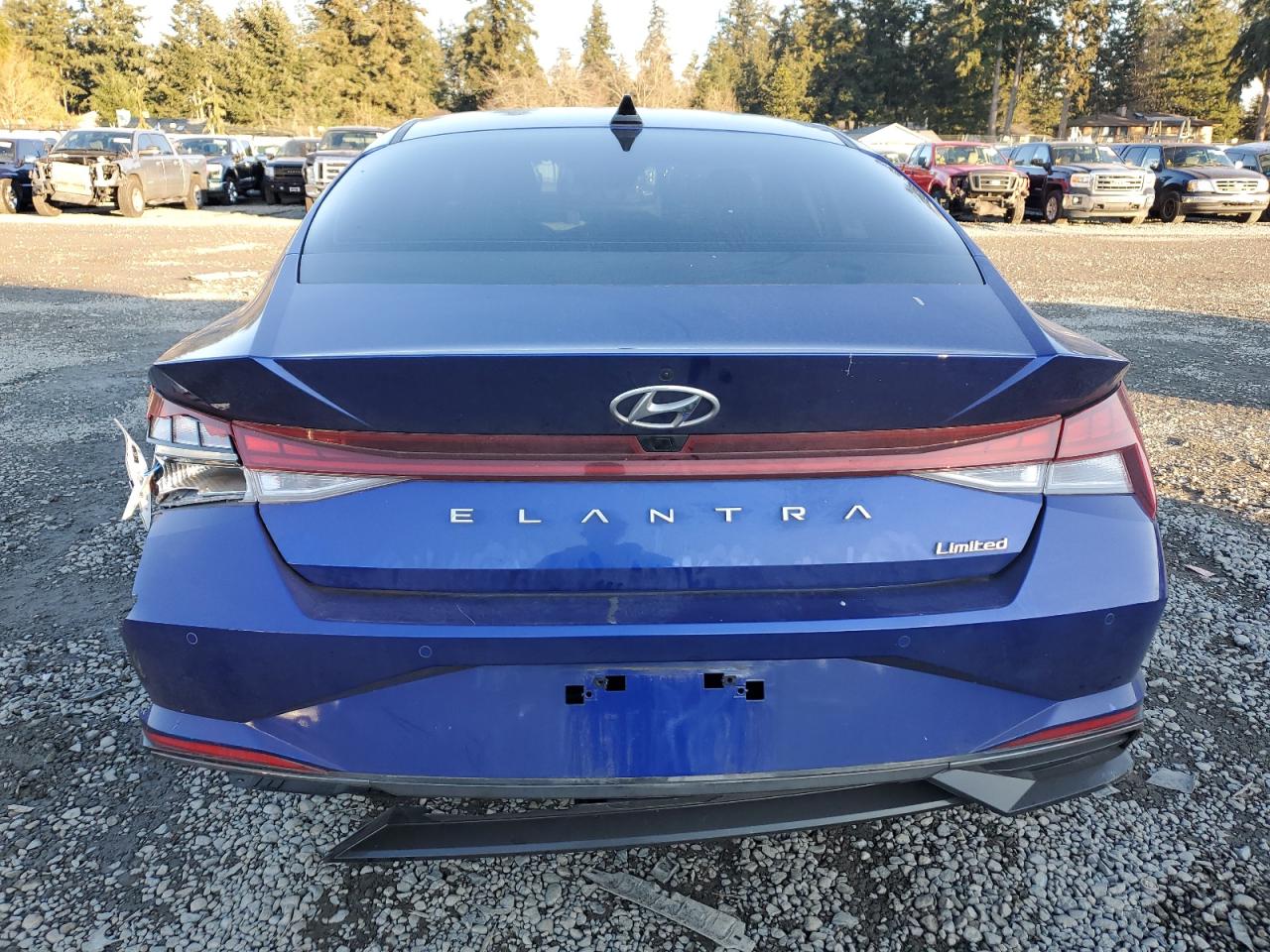 2023 Hyundai Elantra - Image 6