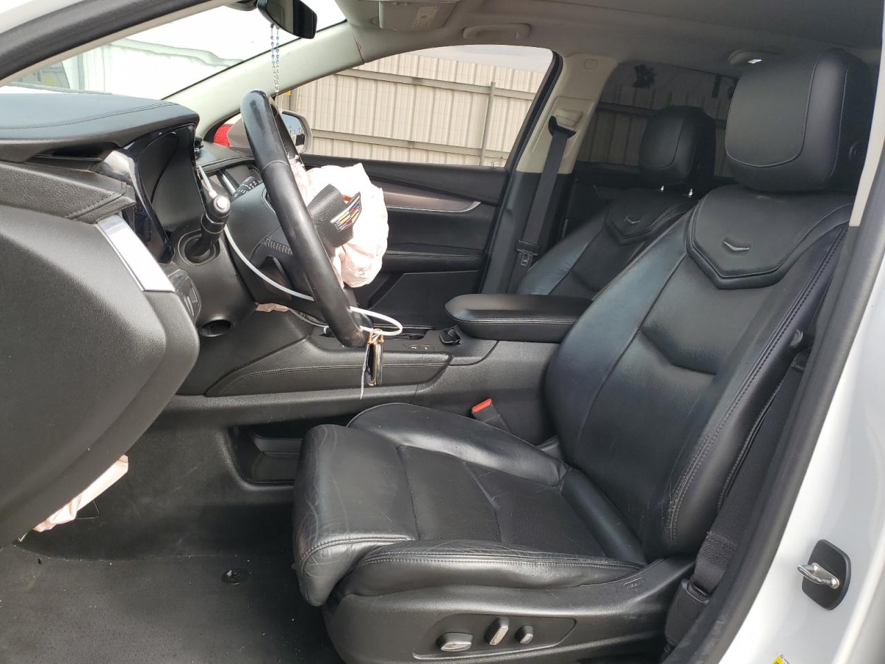 2017 Cadillac XT5 - Image 7