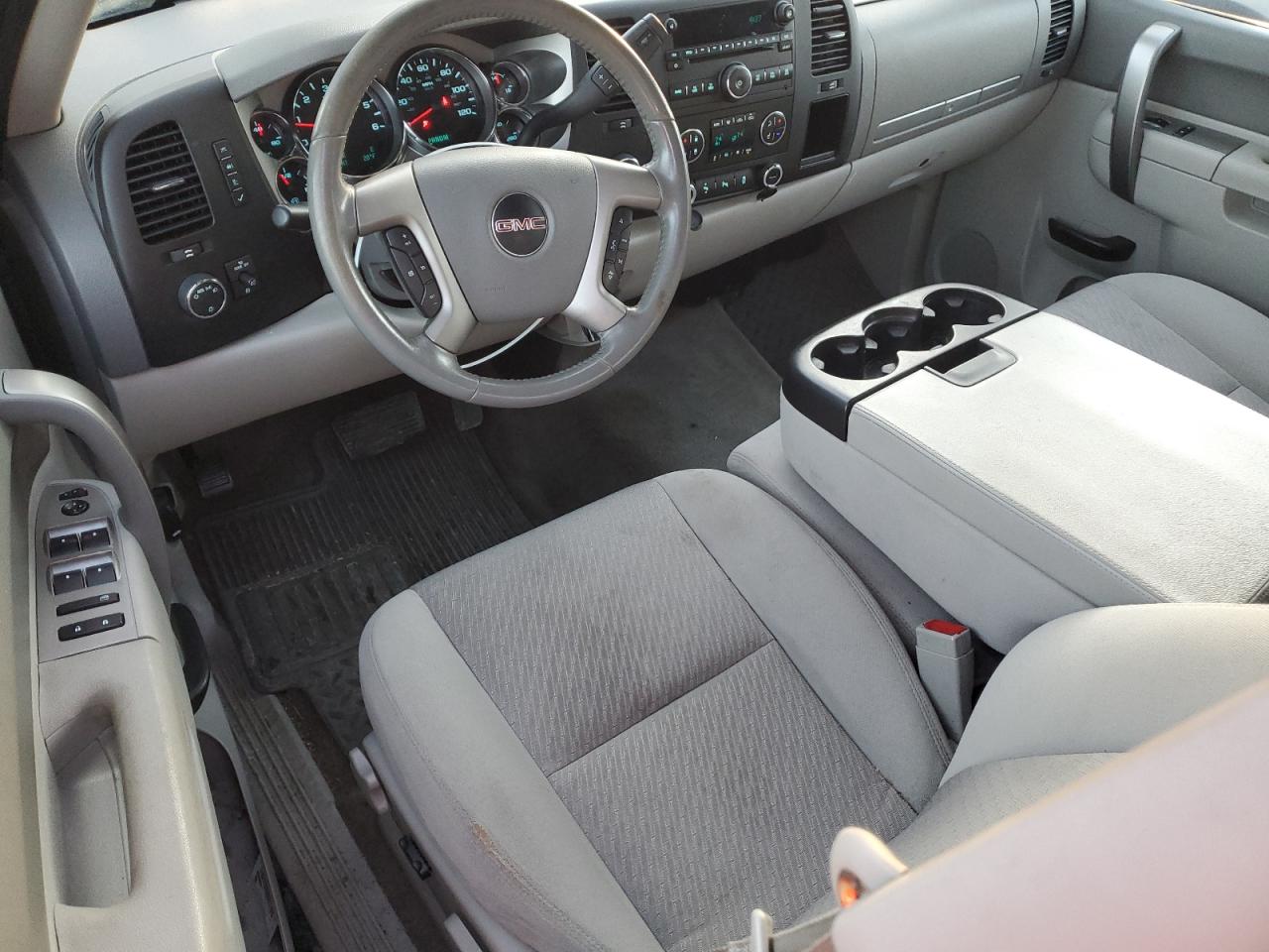 2013 GMC Sierra - Image 8