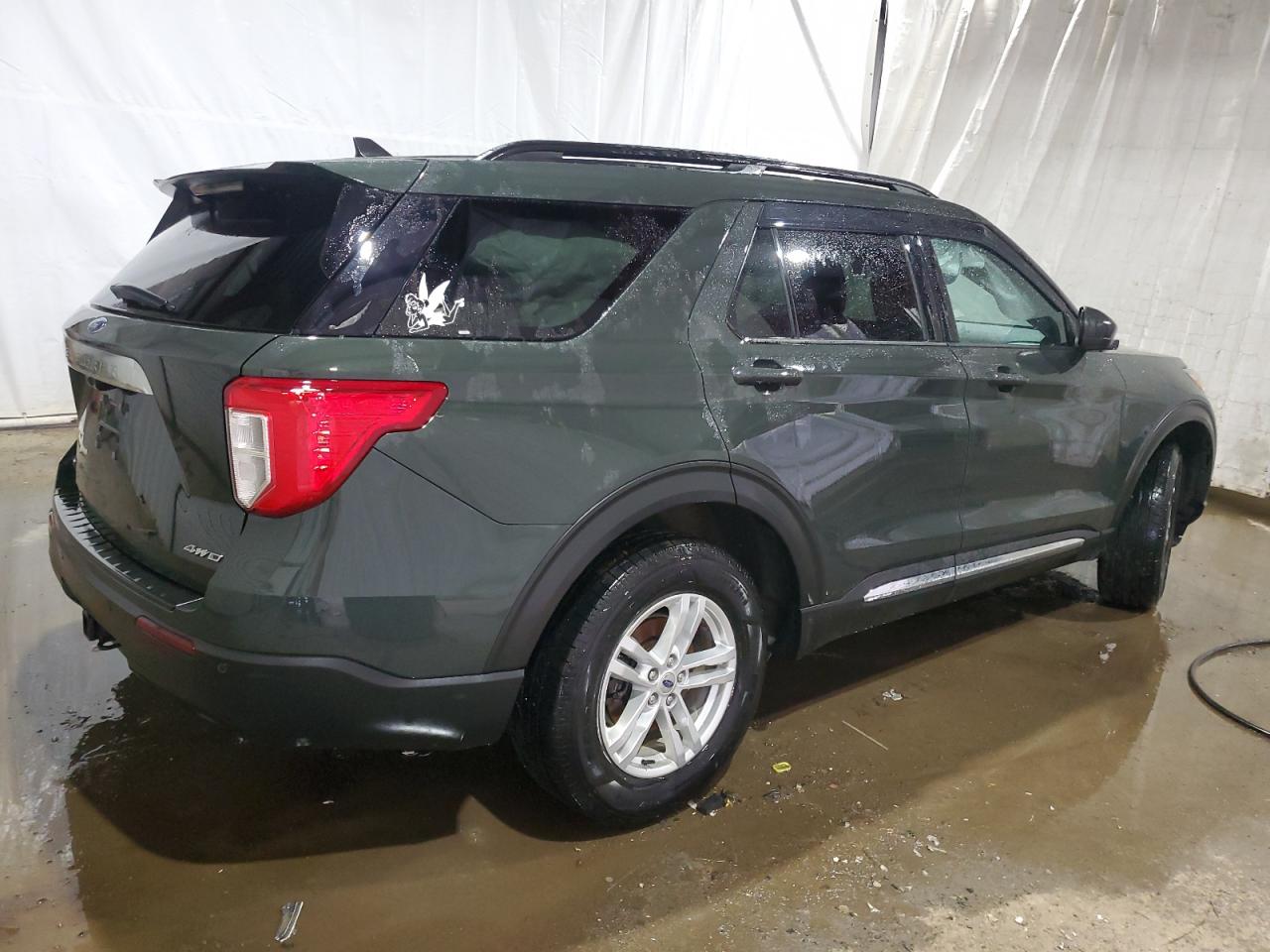 2023 Ford Explorer - Image 3