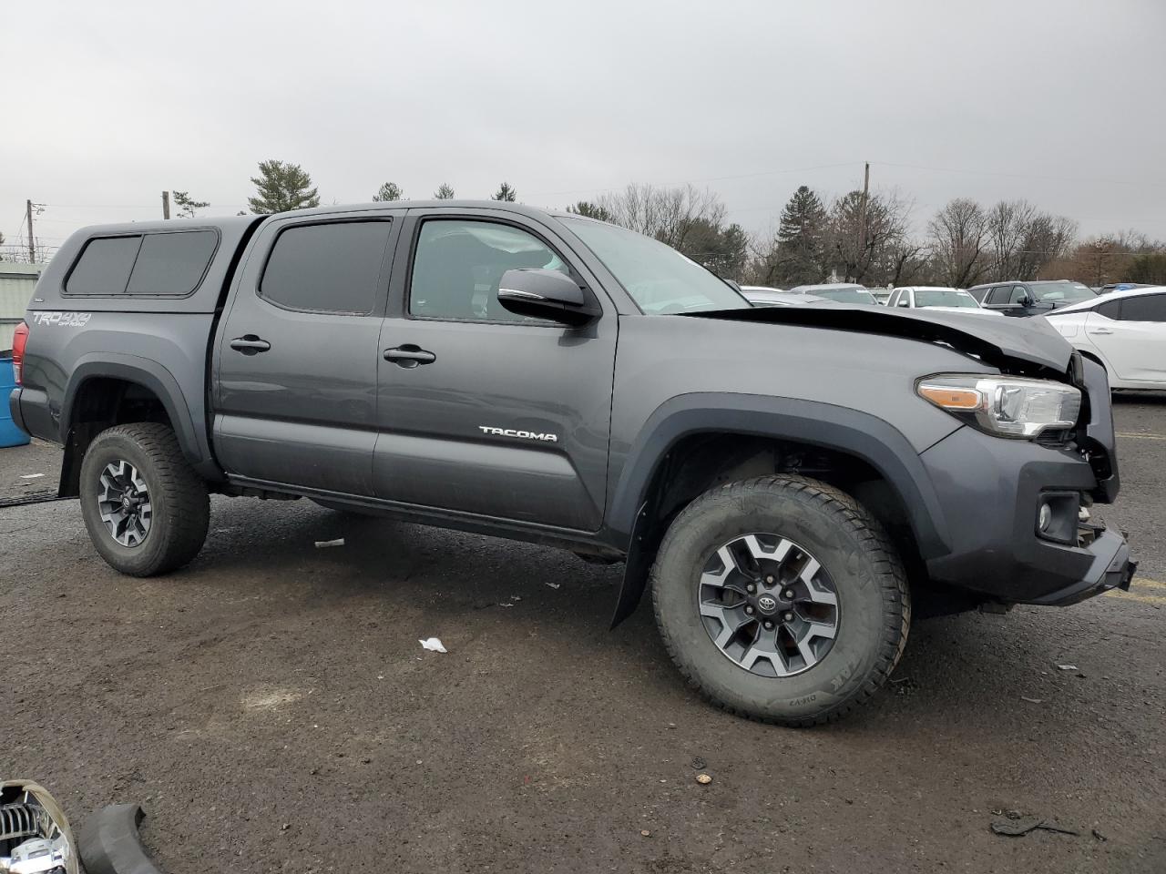 2016 Toyota Tacoma - Image 4