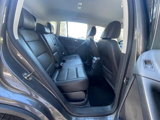 Parquets VOLKSWAGEN TIGUAN 2016 Srebrny