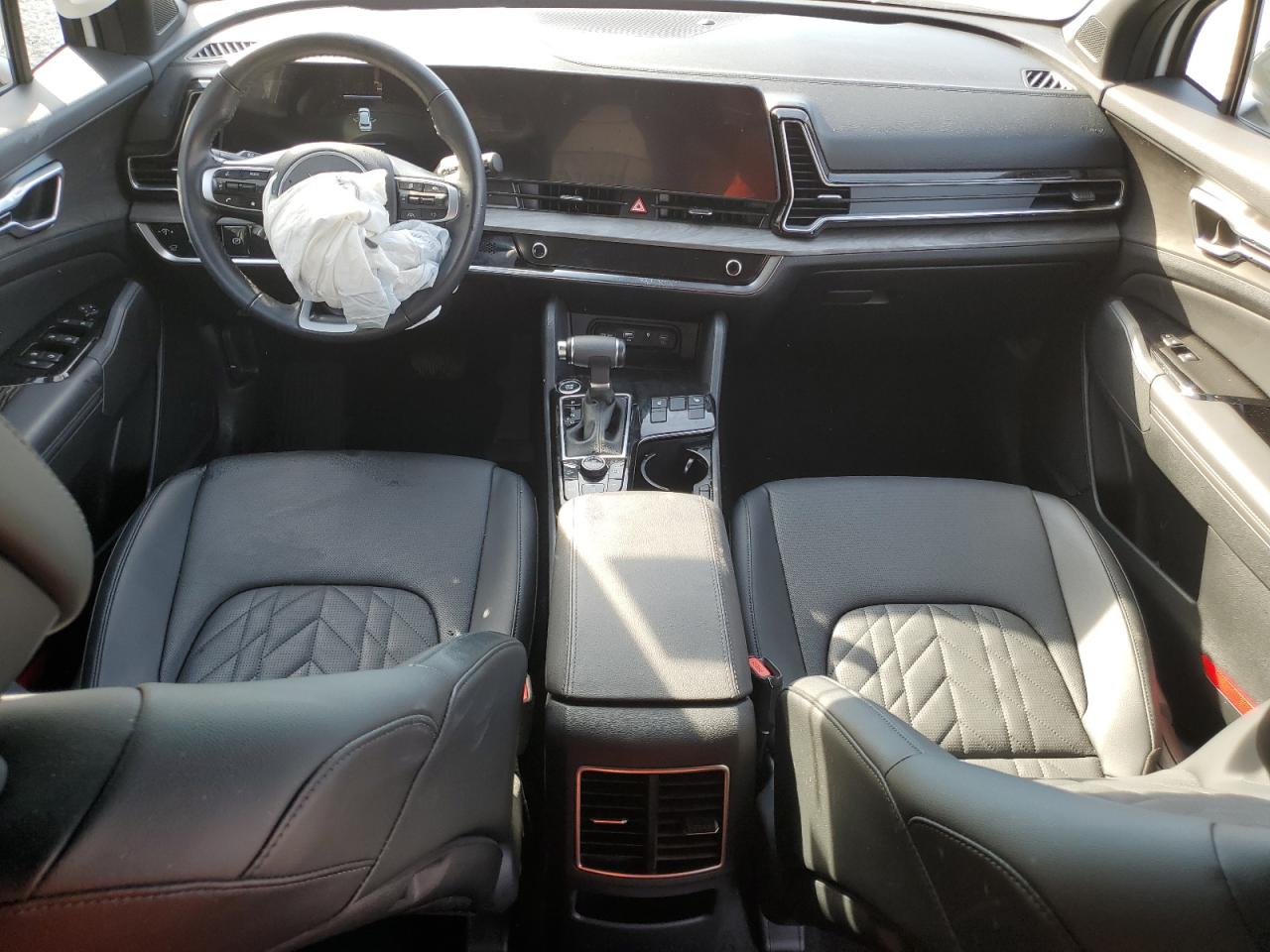 2024 Kia Sportage - Image 8