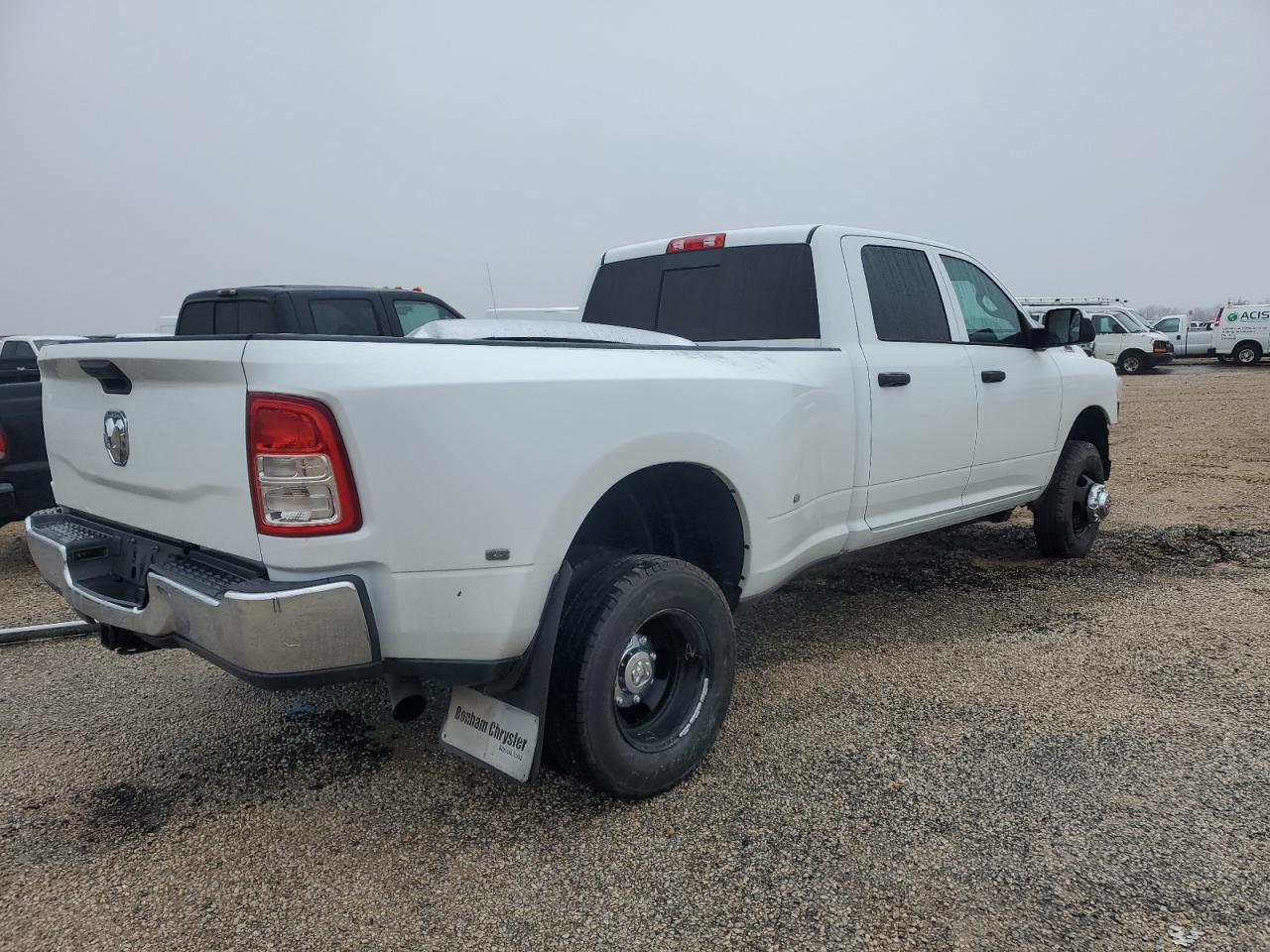 2022 RAM 3500 - Image 4