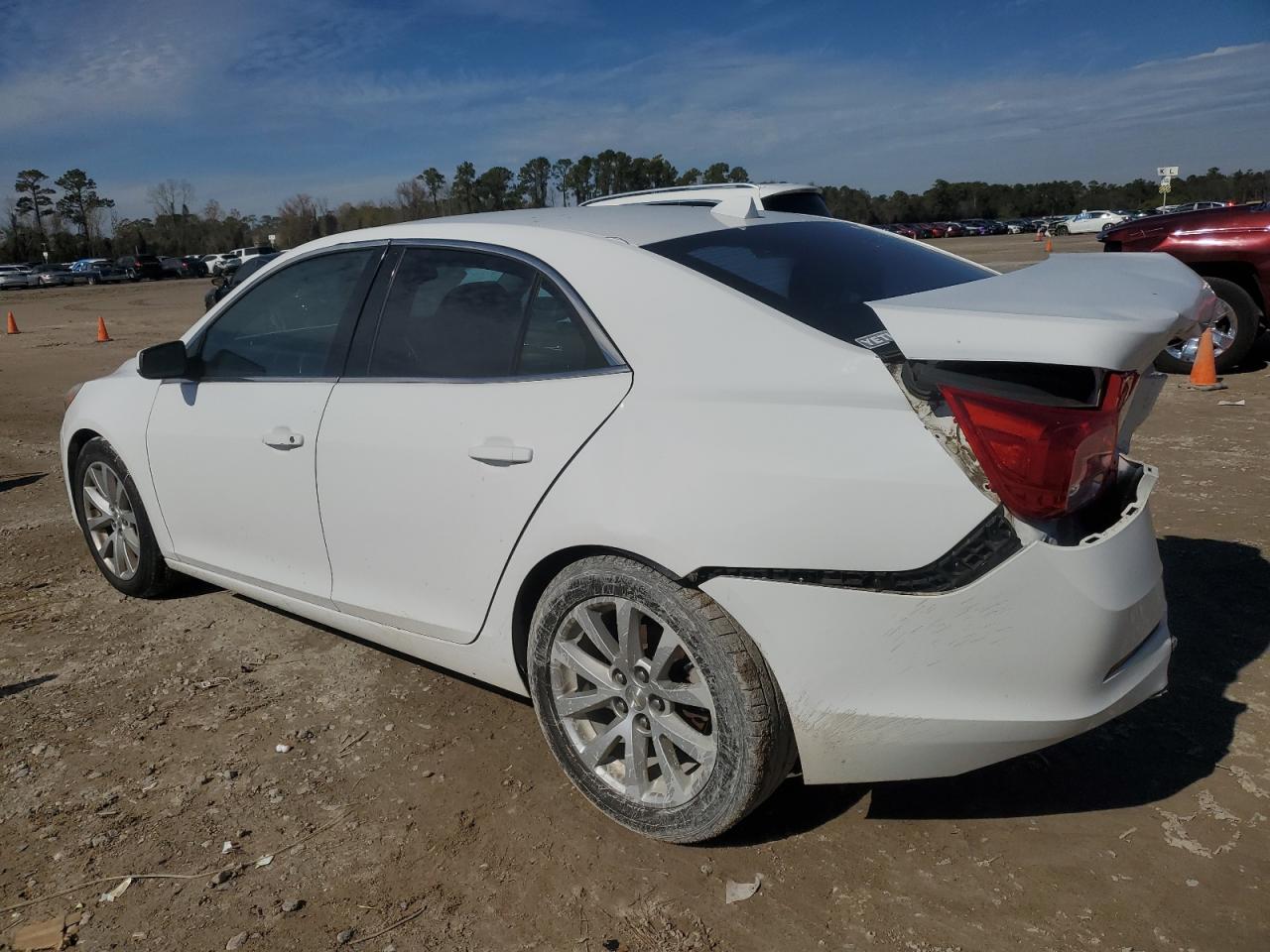 2014 Chevrolet Malibu - Image 2