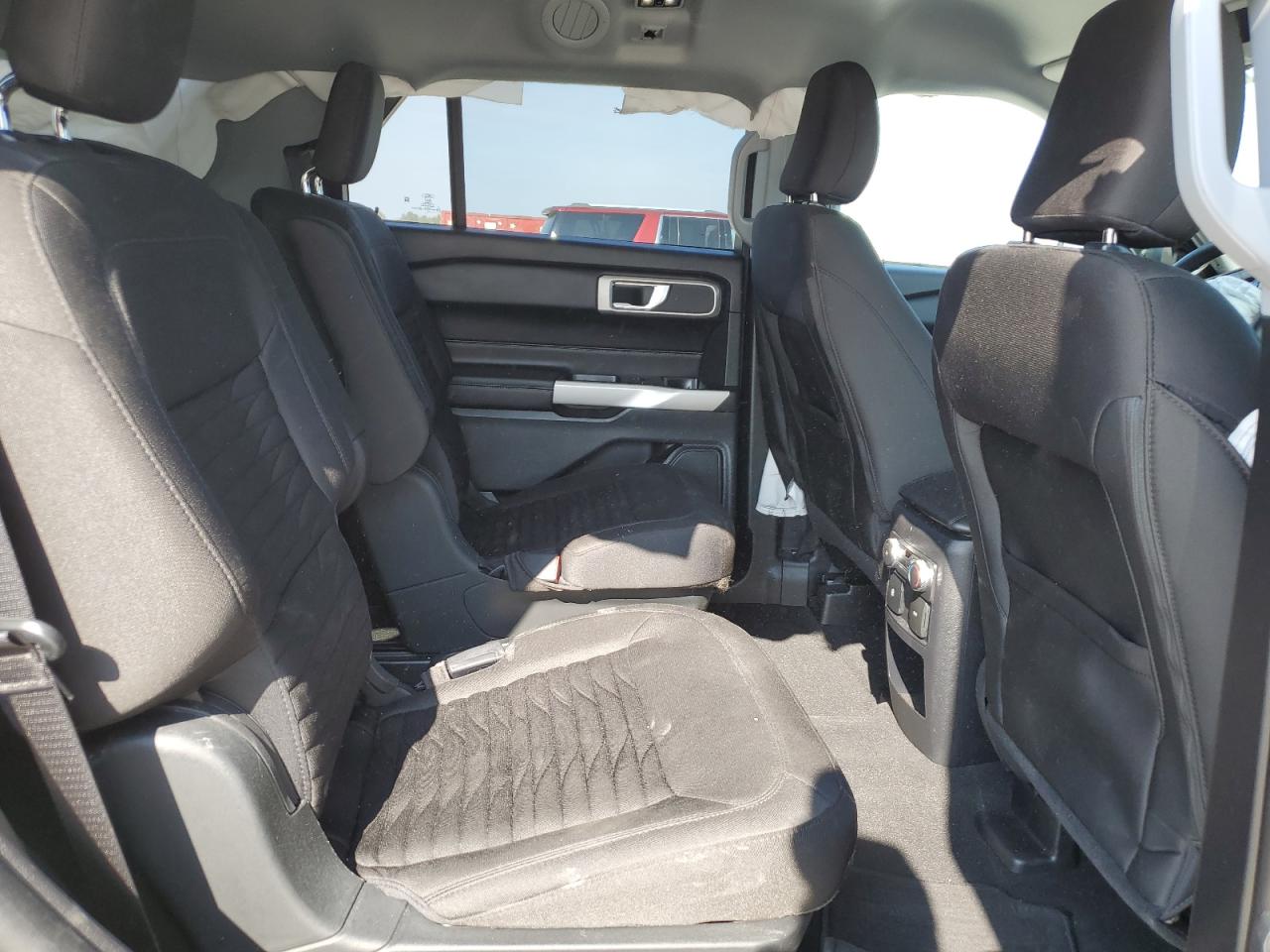 2021 Ford Explorer - Image 11