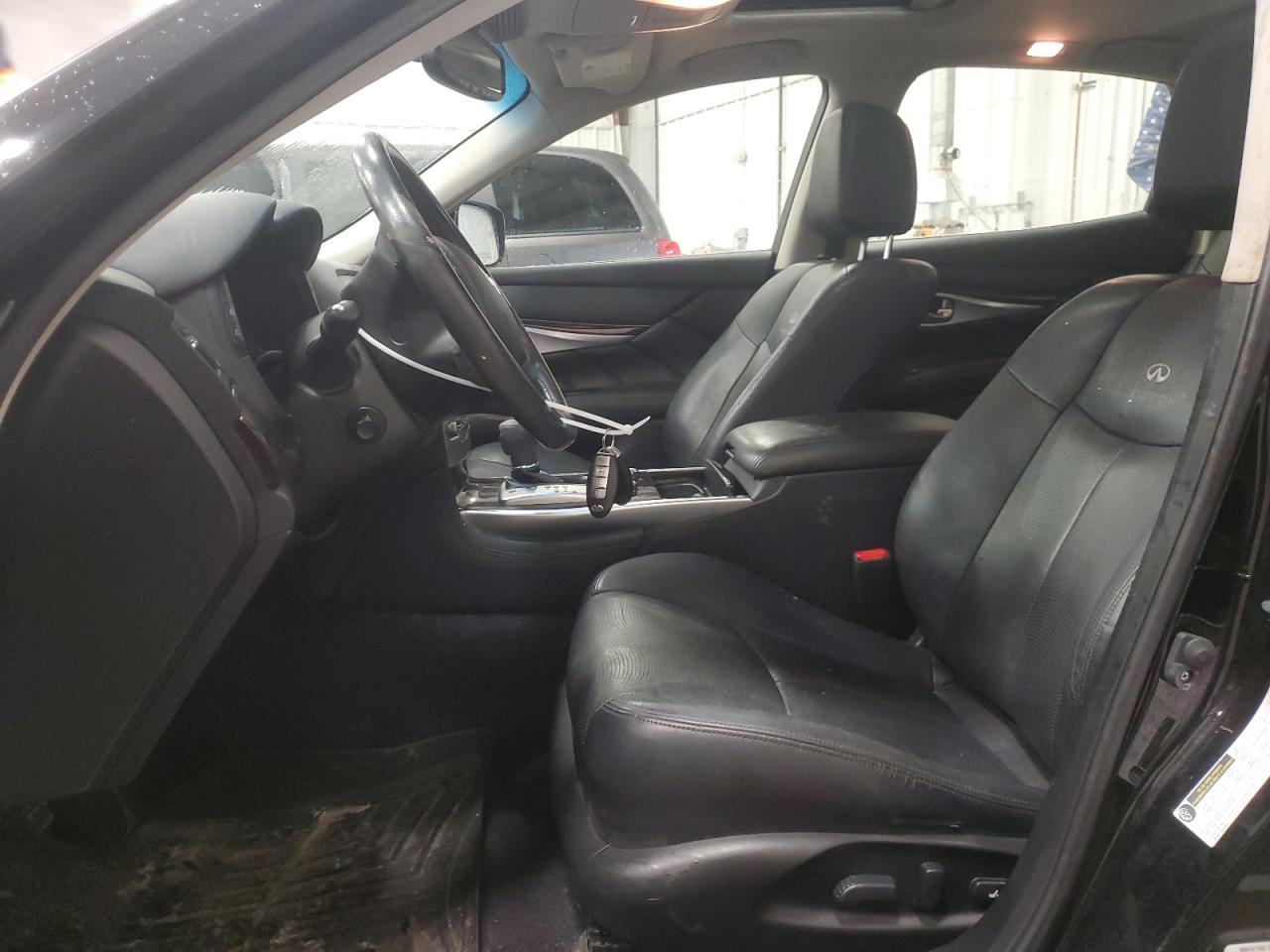 2013 Infiniti M - Image 7