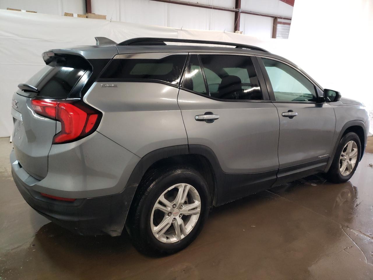 2021 GMC Terrain - Image 3