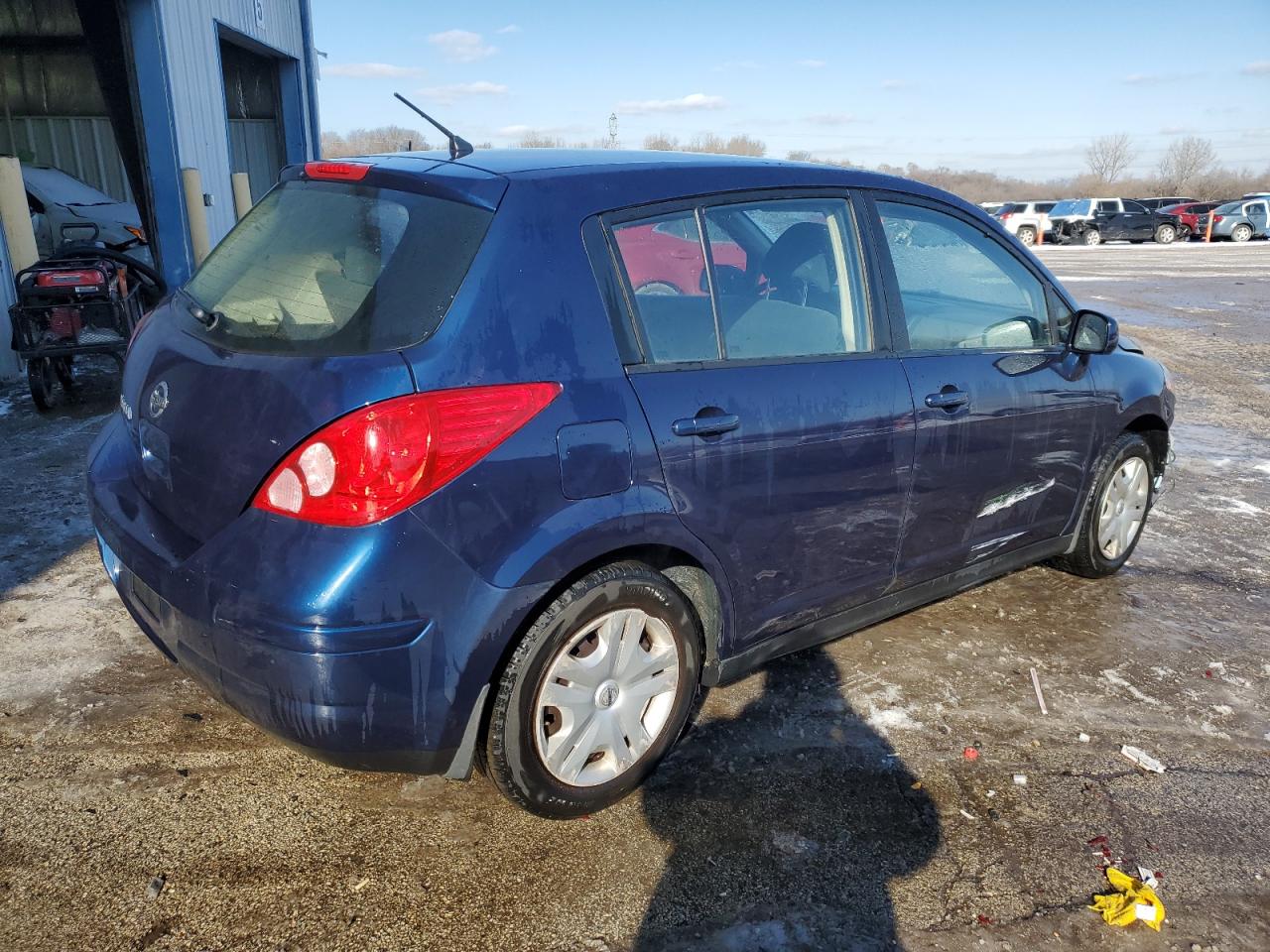 2012 Nissan Versa - Image 3