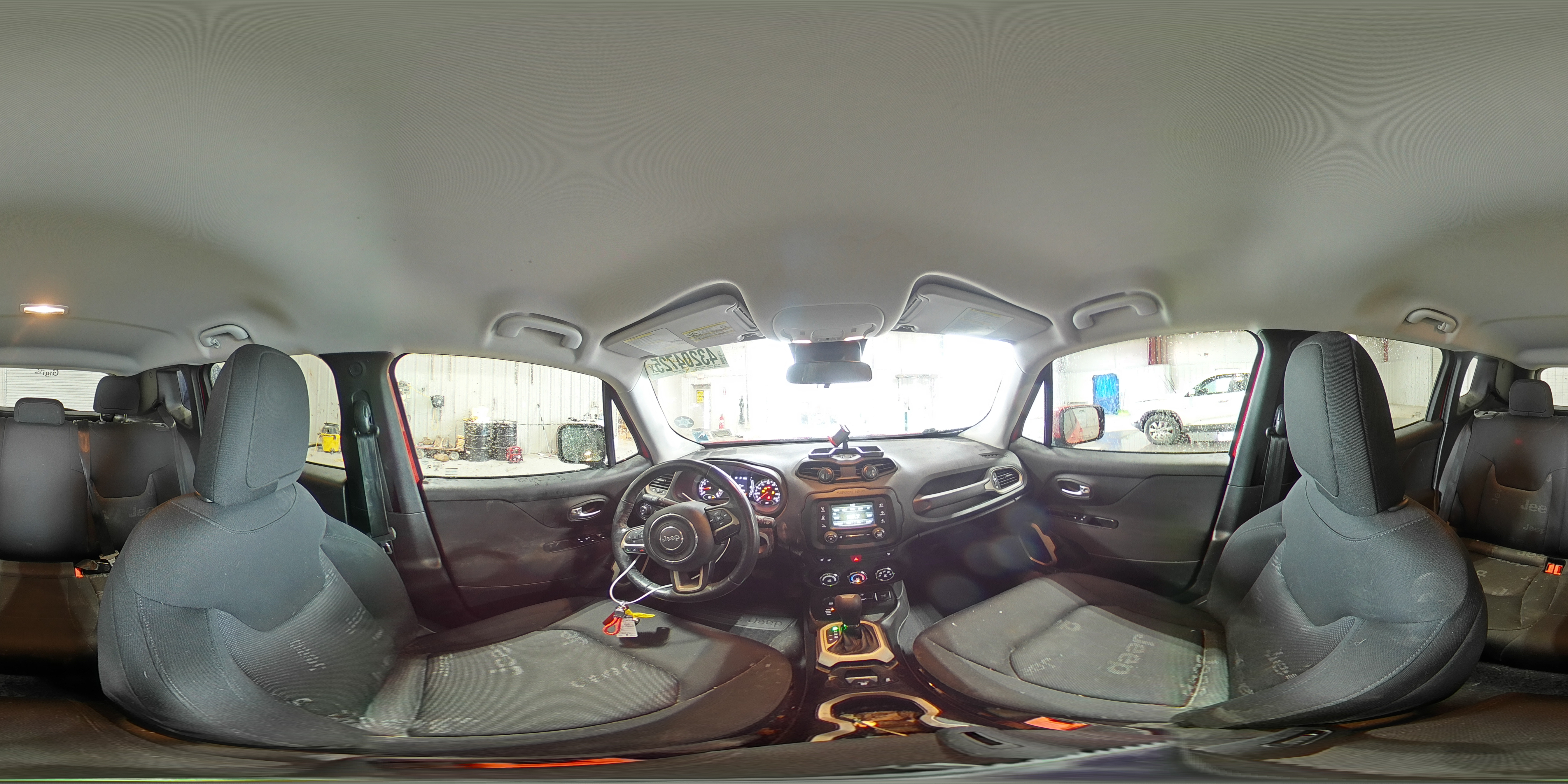 2017 Jeep Renegade - Image 15
