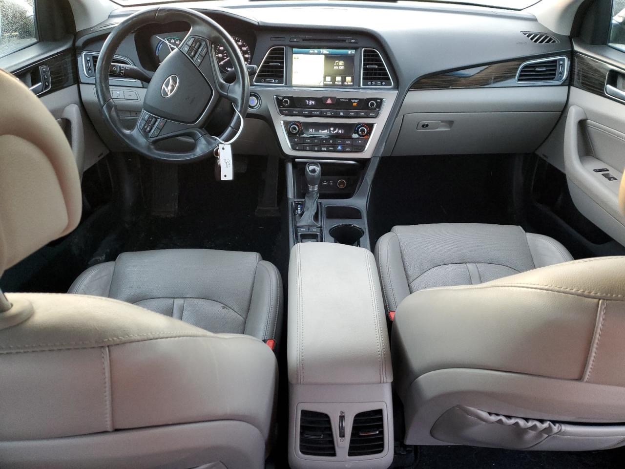 2016 Hyundai Sonata - Image 8
