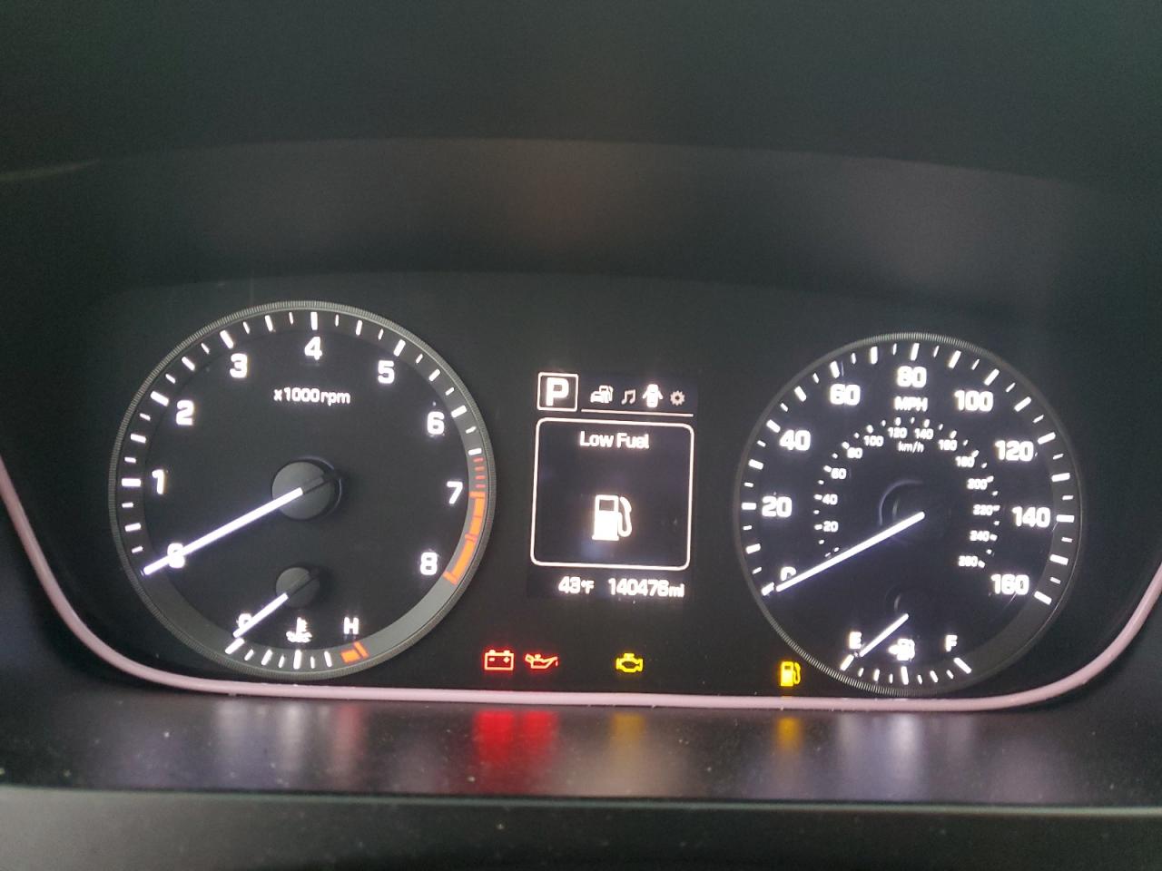 2015 Hyundai Sonata - Image 9