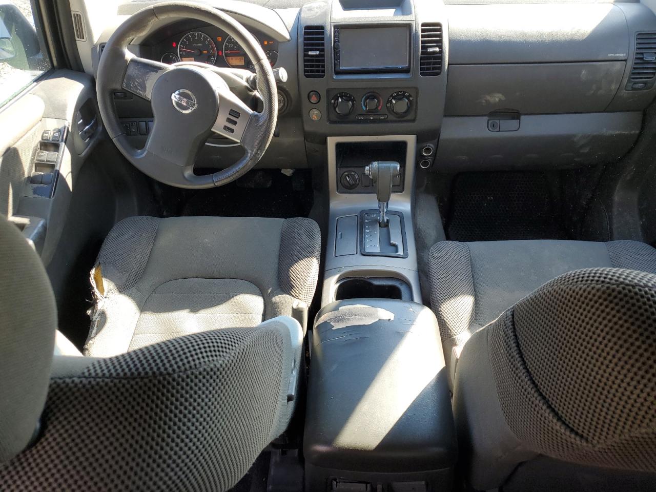2005 Nissan Pathfinder - Image 8