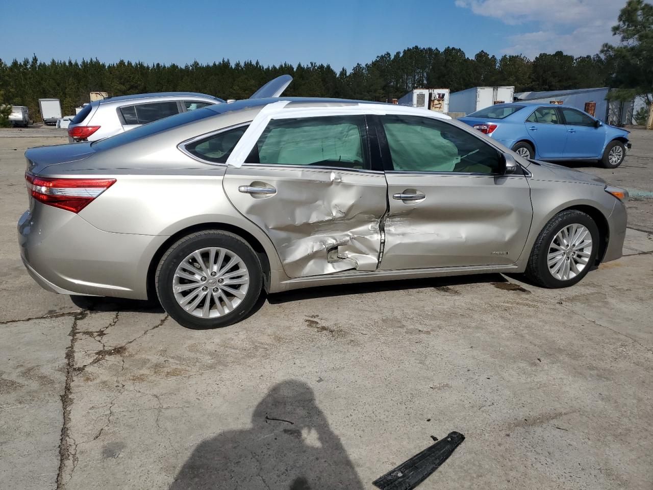 2014 Toyota Avalon - Image 3