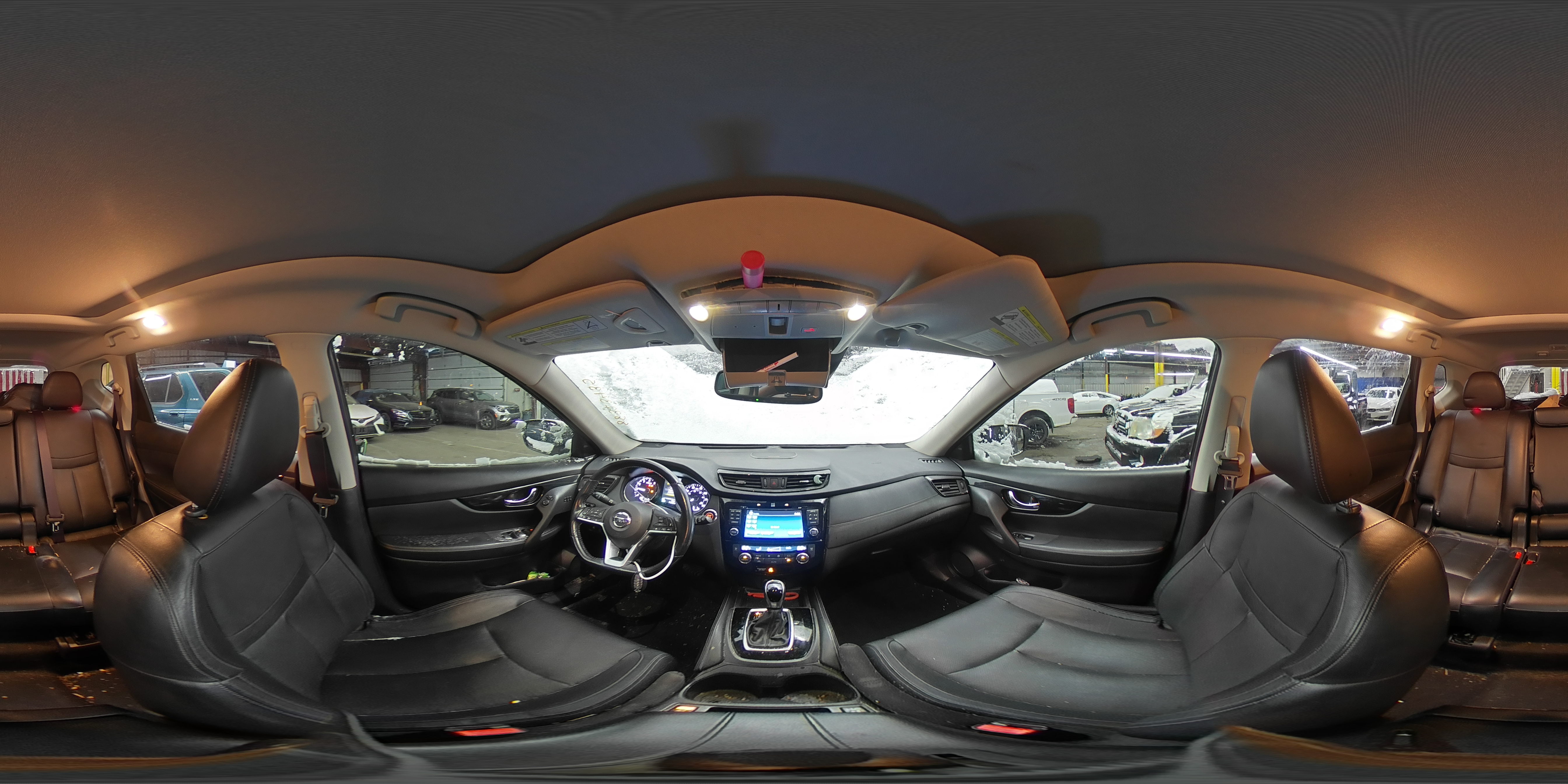 2017 Nissan Rogue - Image 12