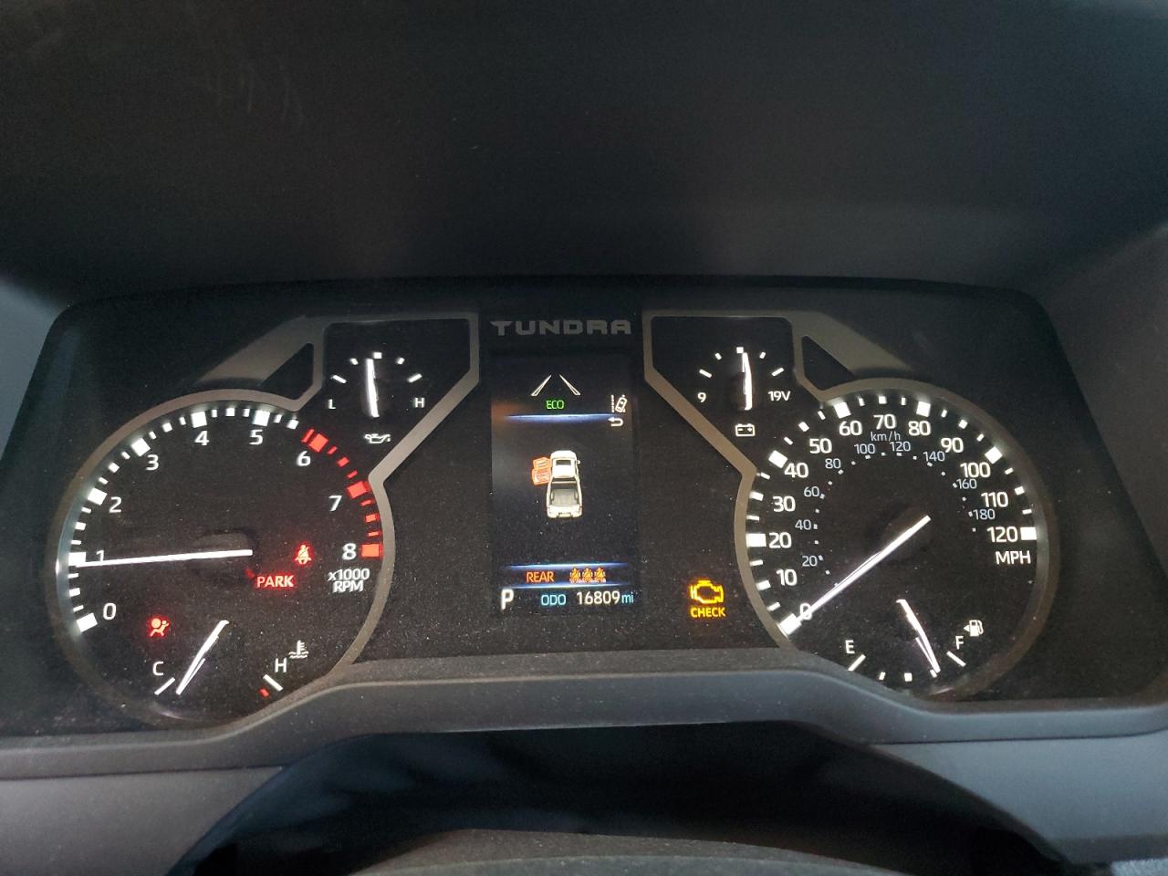 2023 Toyota Tundra - Image 9