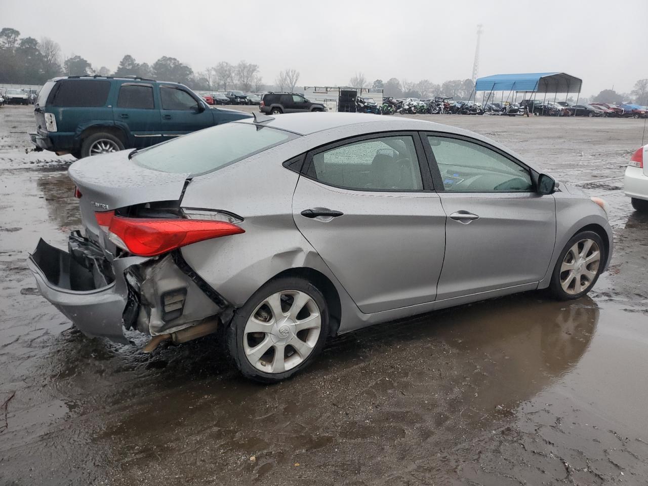 2012 Hyundai Elantra - Image 3