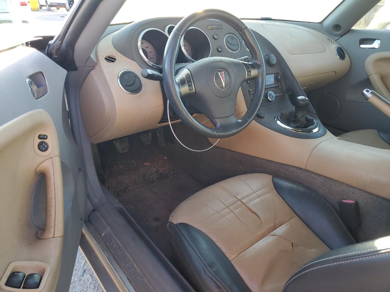 2006 Pontiac Solstice - Image 8