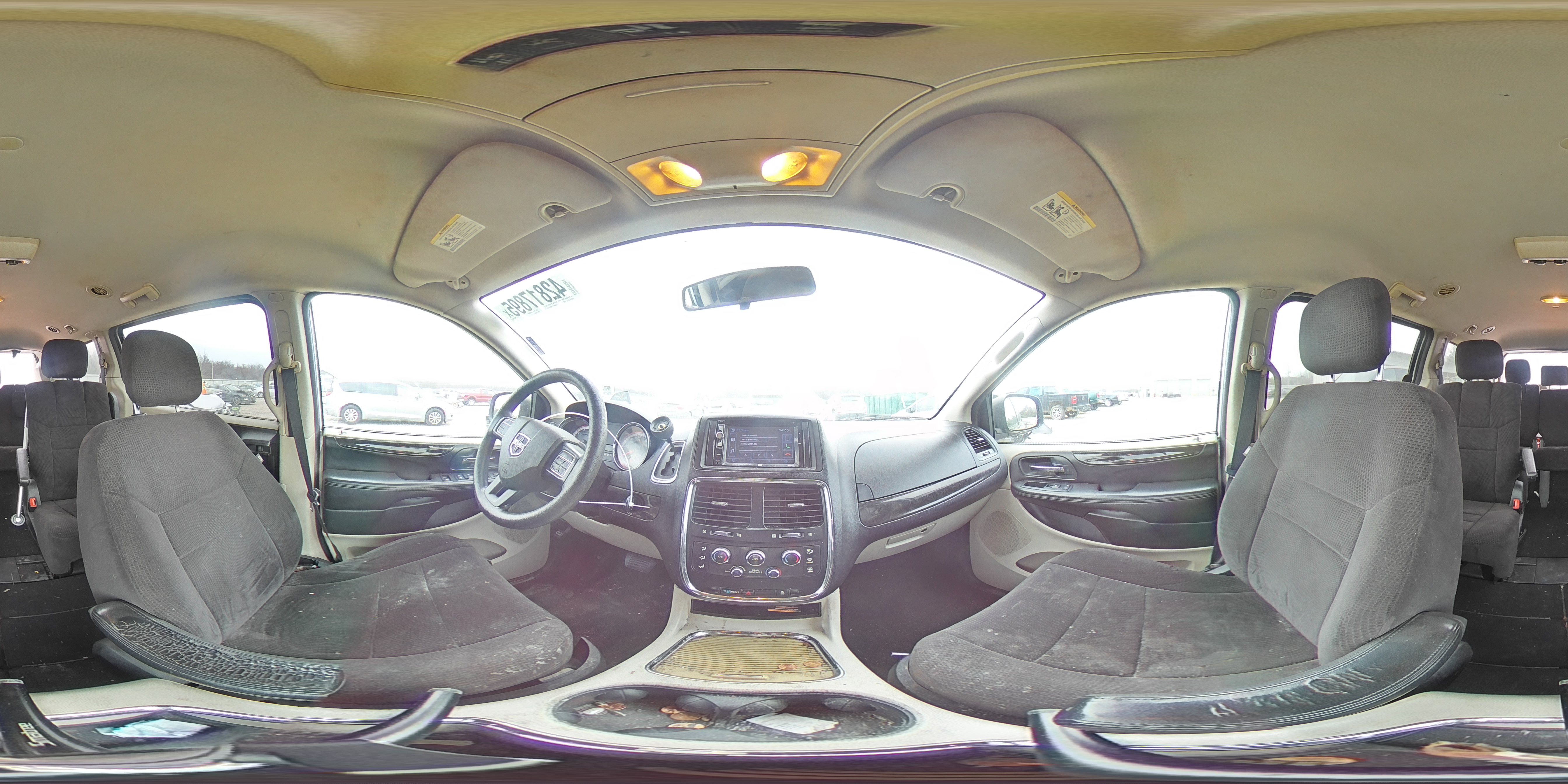 2012 Dodge Caravan - Image 14