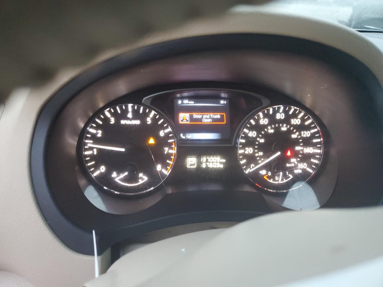 2014 Nissan Altima - Image 9