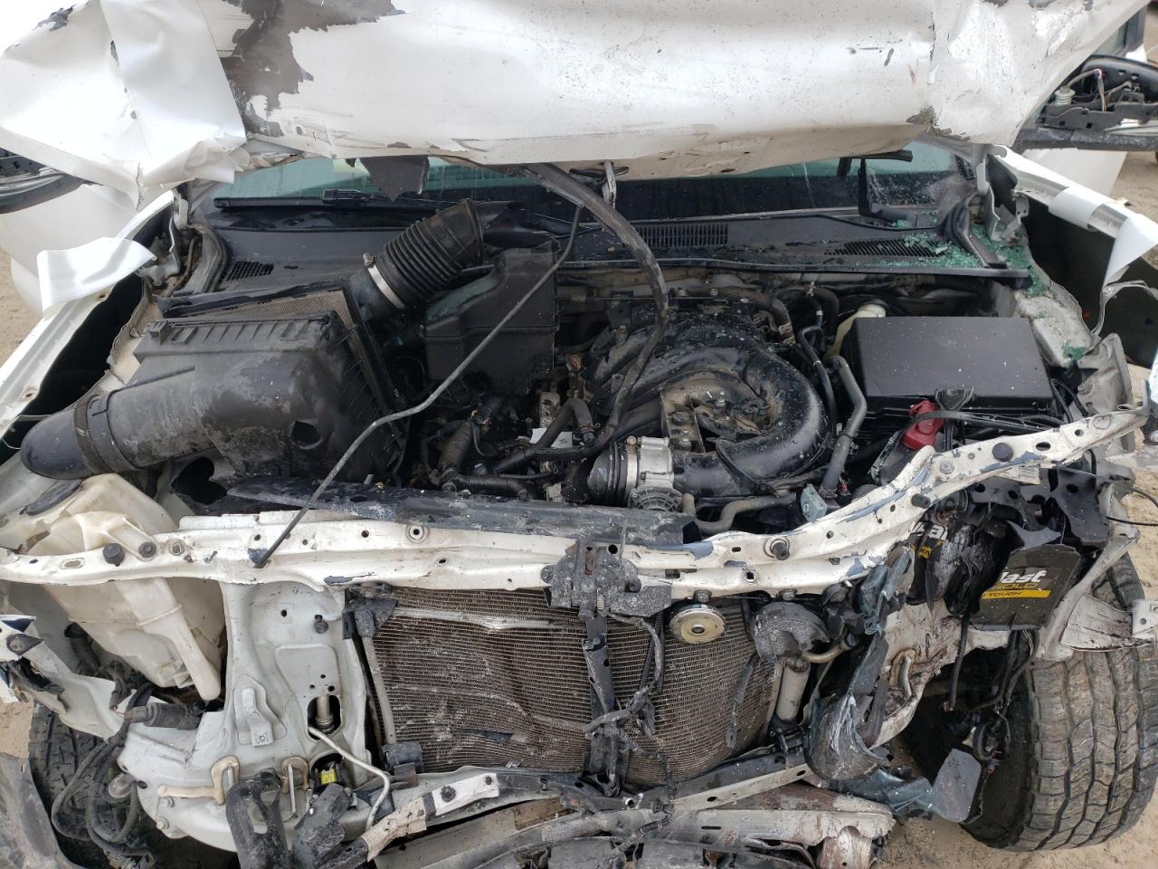 2016 Toyota Tacoma - Image 11