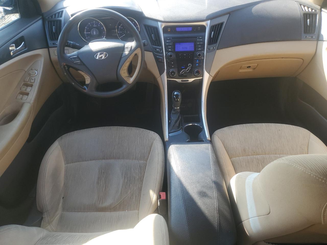 2012 Hyundai Sonata - Image 8
