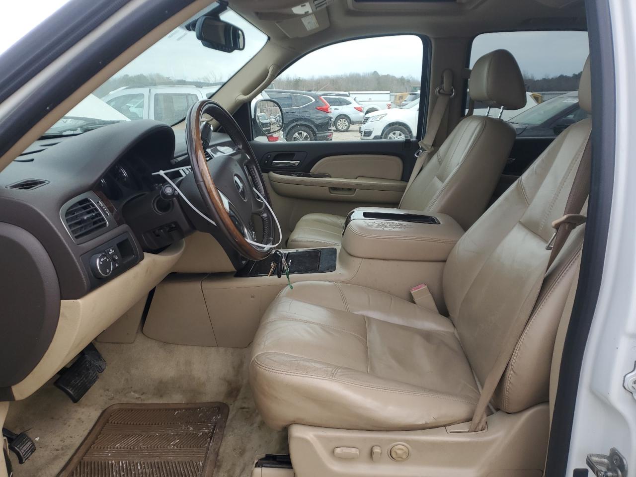 2007 GMC Yukon - Image 7