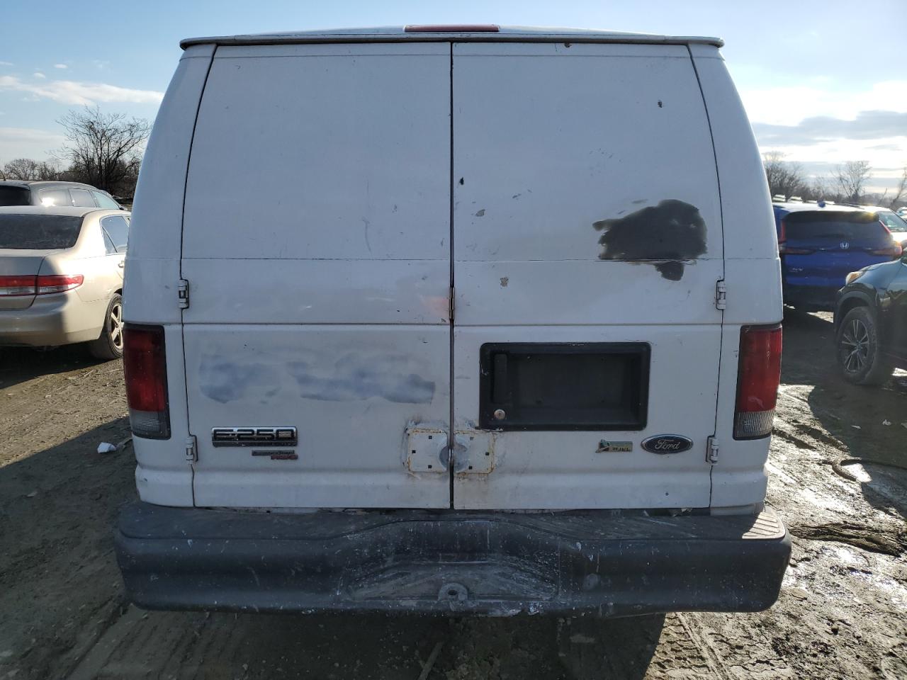 2014 Ford Econoline - Image 6
