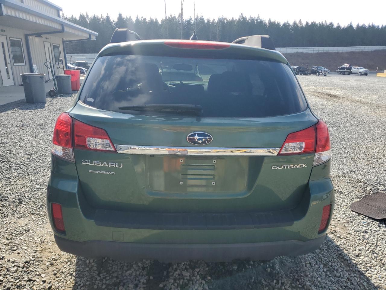 2011 Subaru Outback - Image 6