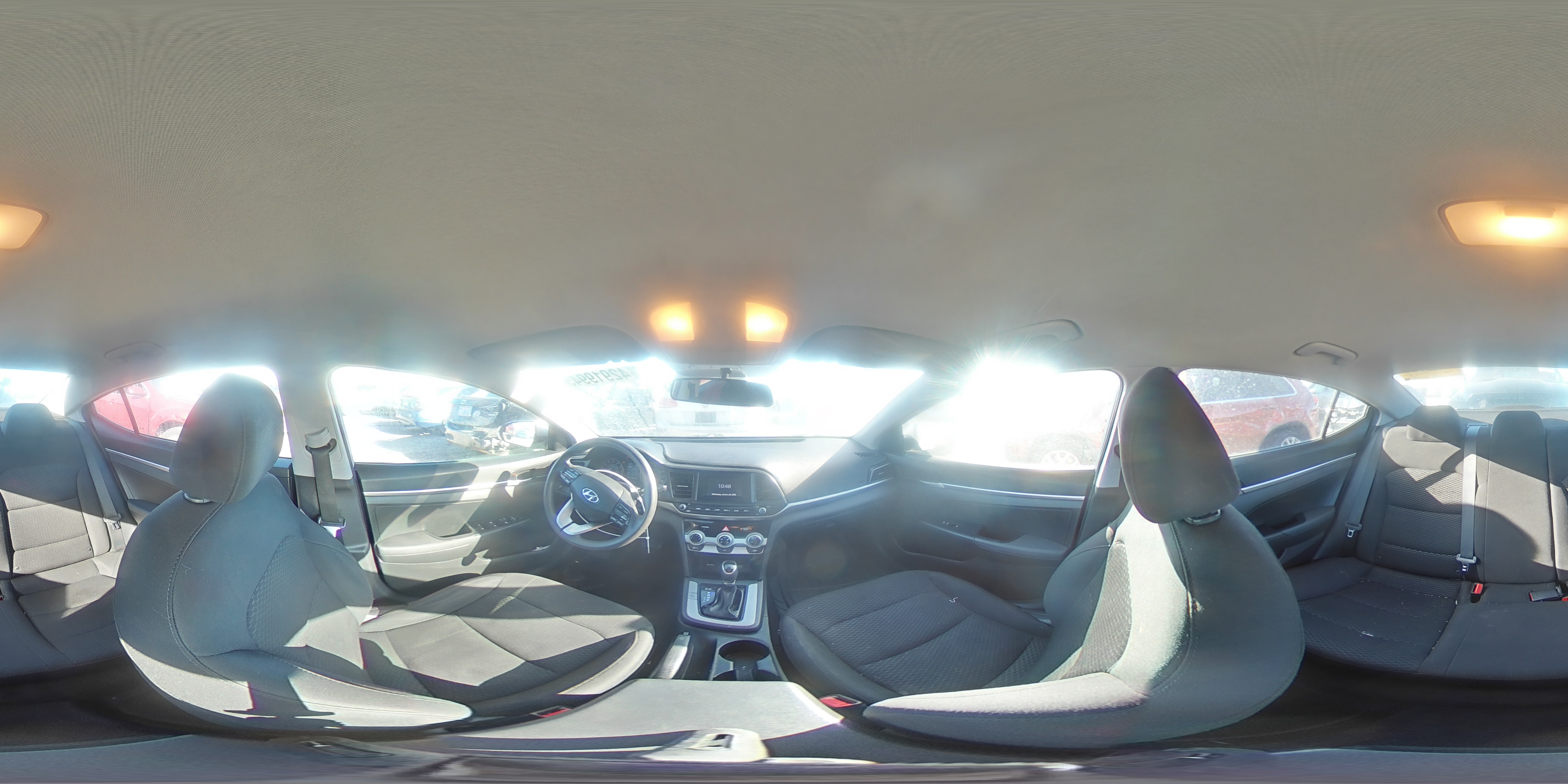 2019 Hyundai Elantra - Image 12