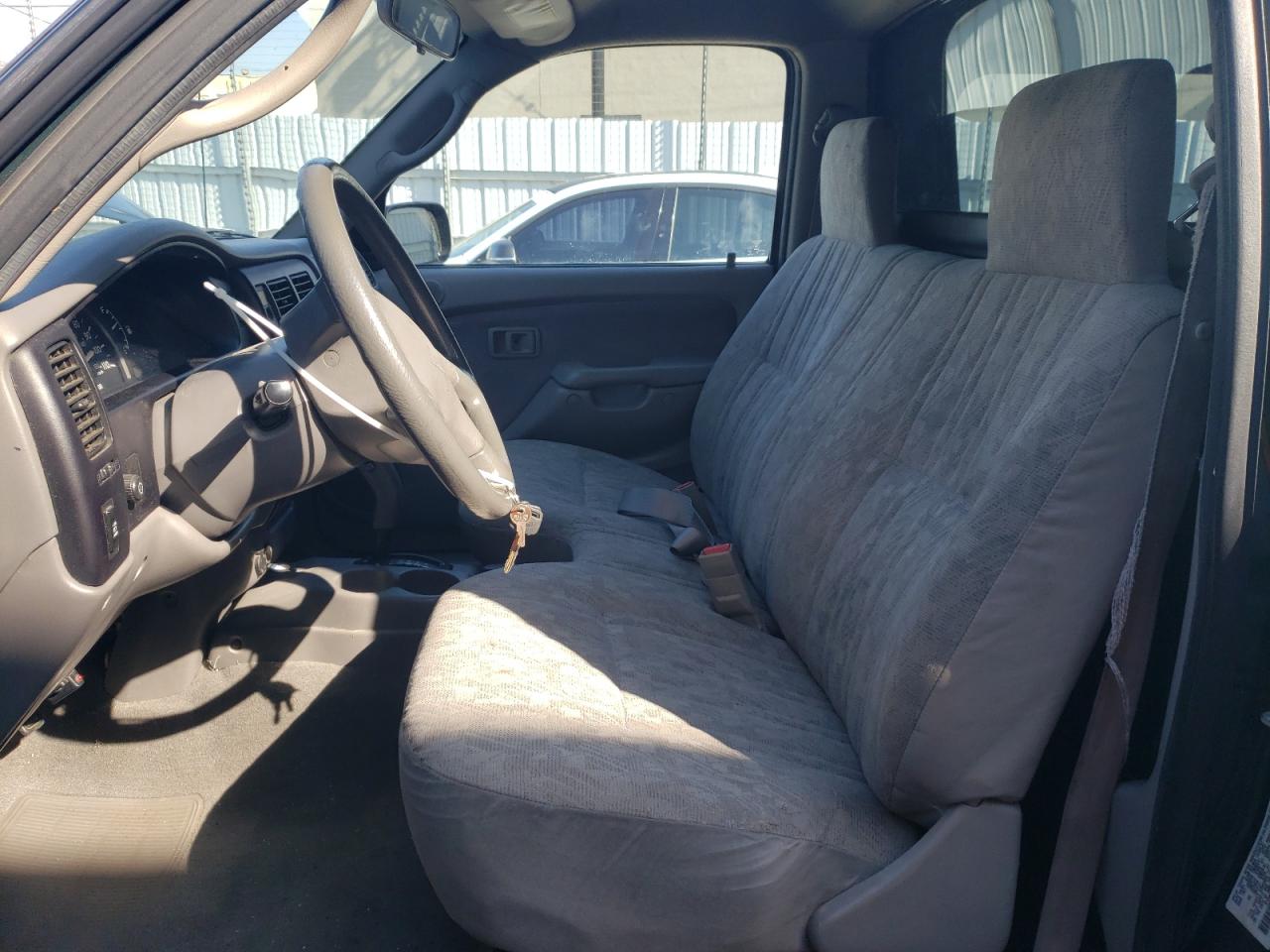2002 Toyota Tacoma - Image 7