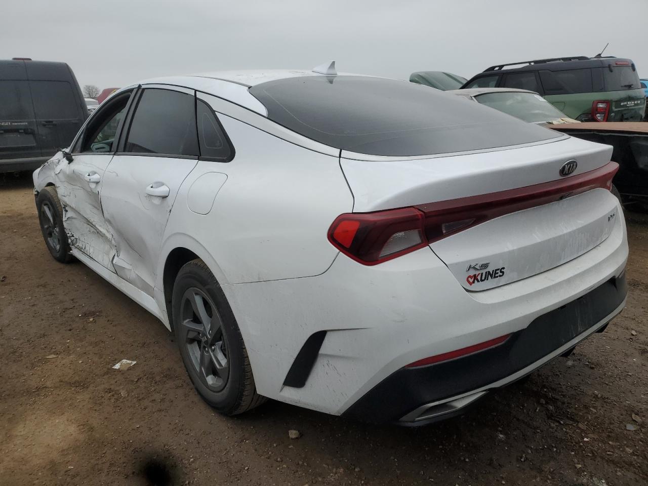 2021 Kia K5 - Image 2