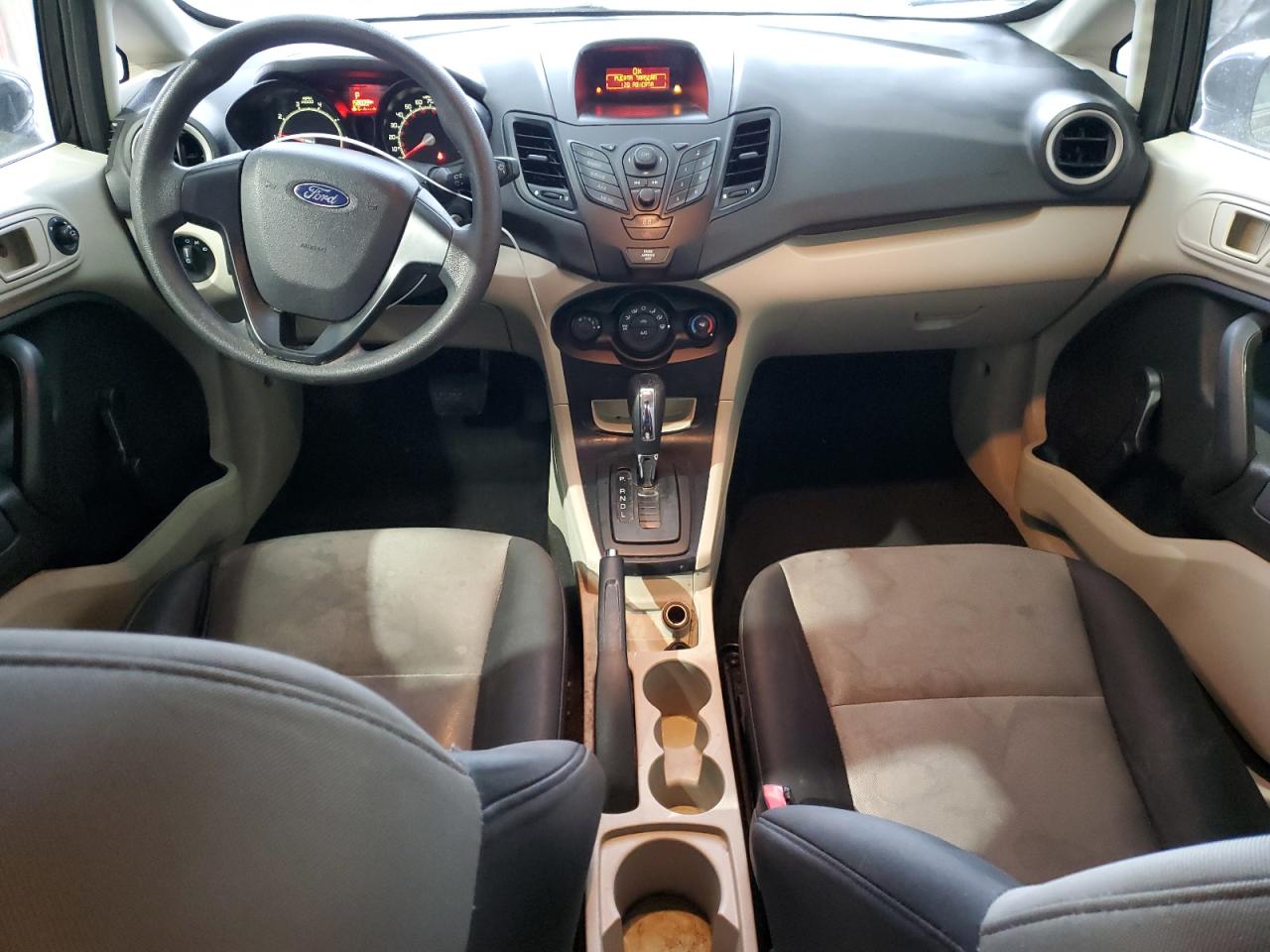 2013 Ford Fiesta - Image 8