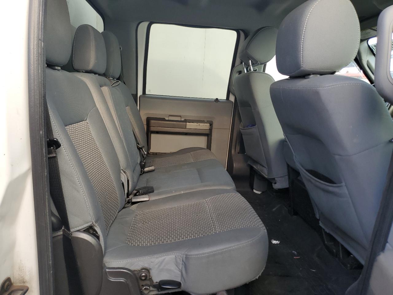 2012 Ford F450 - Image 11