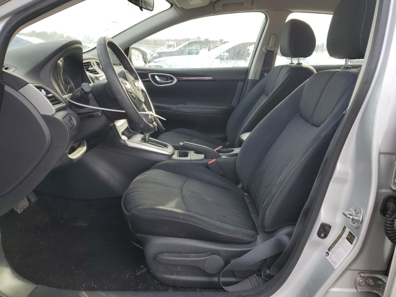 2016 Nissan Sentra - Image 7
