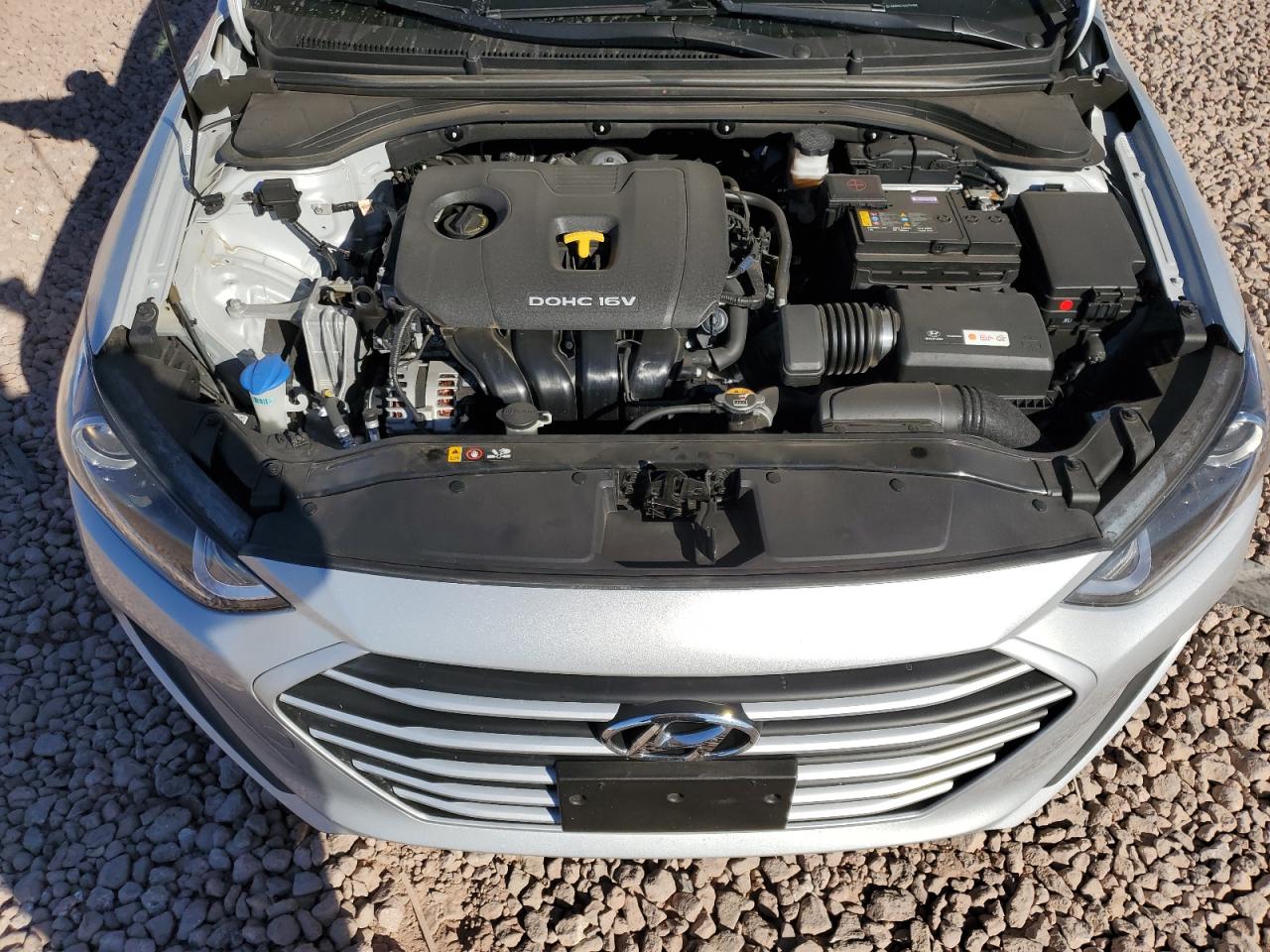 2018 Hyundai Elantra - Image 11