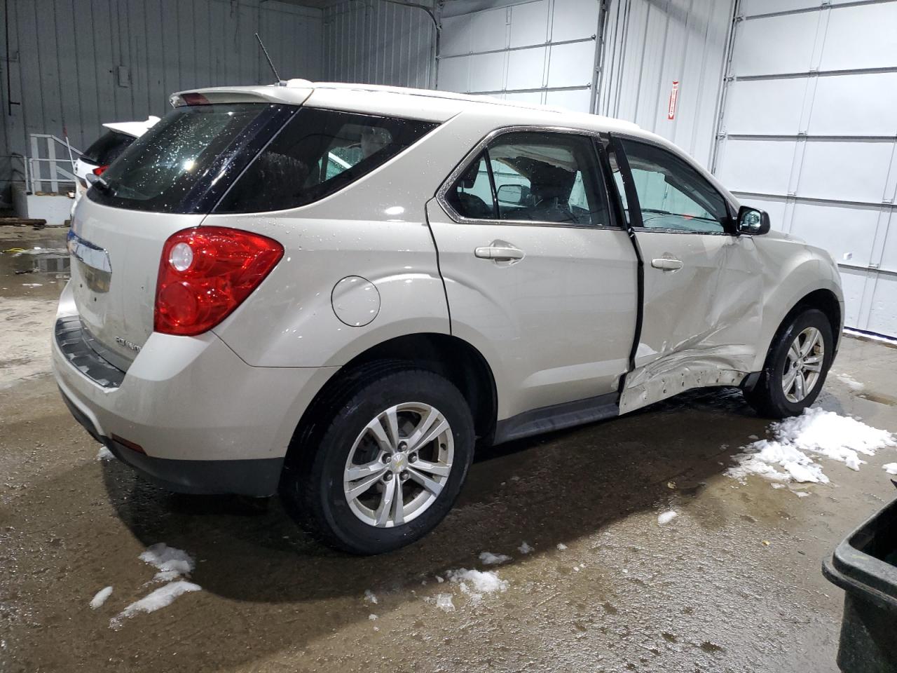 2015 Chevrolet Equinox - Image 3