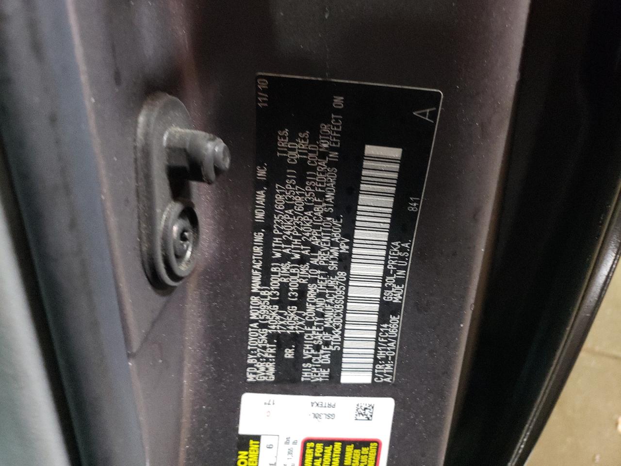 2011 Toyota Sienna - Image 13