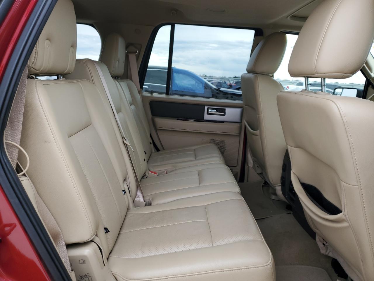 2014 Ford Expedition - Image 11