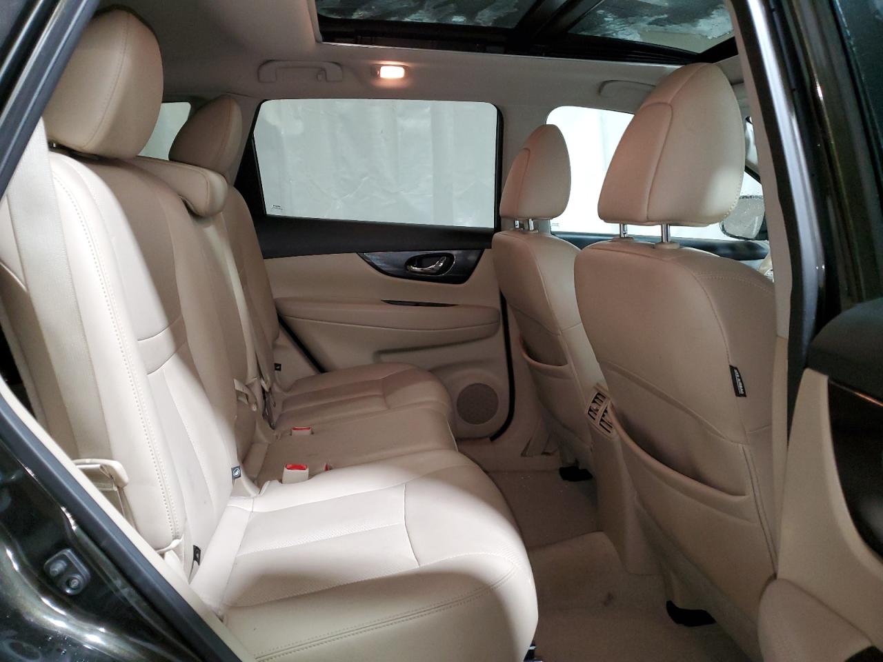 2015 Nissan Rogue - Image 11